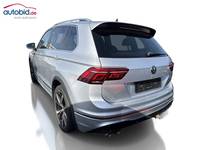 Vaade tagant vasakult