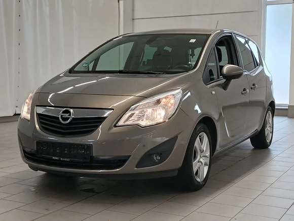 Náhled zpředu zleva