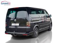 Pogled od pozadi desno