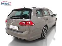 Pogled od pozadi desno