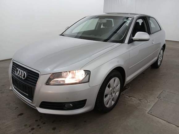 Vue de l’avant gauche