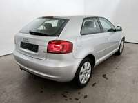 Vue de l’arrière droit