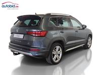 Pogled od pozadi desno