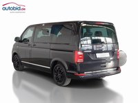 Pogled od pozadi levo