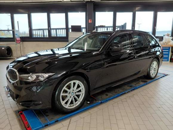 Vaizdas iš priekio kairės