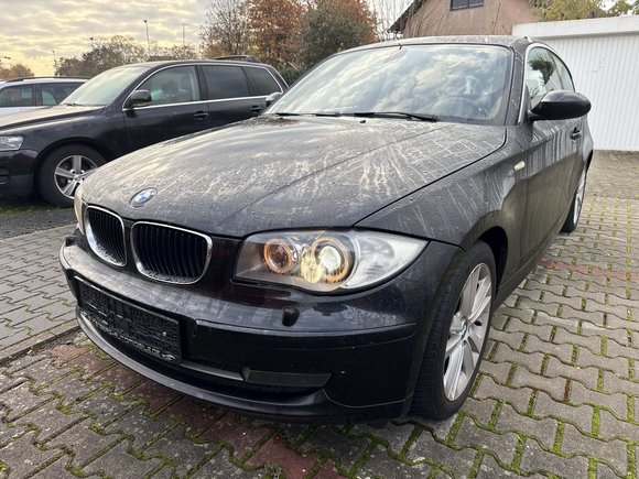 Náhled zpředu zleva