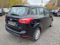 Widok z tyłu po stronie prawej