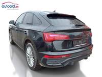 Skats no kreisās puses aizmugurē