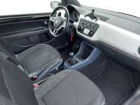 Вид на салон