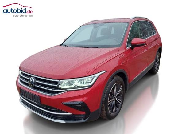 Вид спереди слева