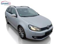 Skats no labās puses priekšā