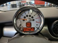 Pohled na přístrojovou desku