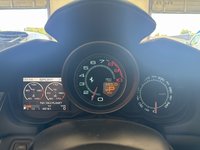 Pohled na přístrojovou desku