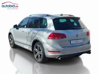 Vaade tagant vasakult