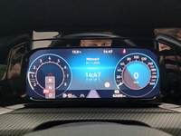 Pohled na přístrojovou desku