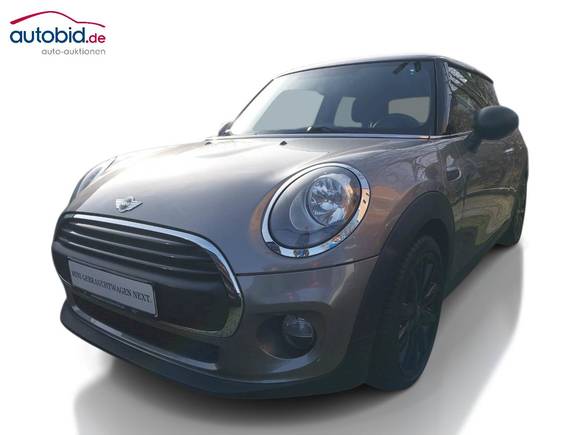 Pogled od napred levo