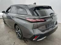 Vue de l’arrière gauche