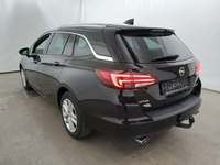 Vue de l’arrière gauche