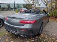 Widok z tyłu po stronie prawej