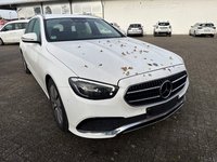 Náhled zpředu zprava