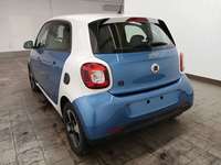 Vaade tagant vasakult