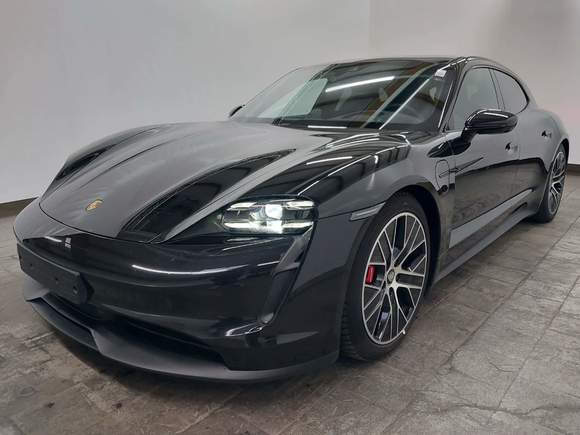 Pogled od napred levo