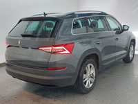 Pogled od pozadi desno