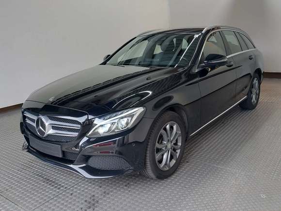 Pogled od napred levo