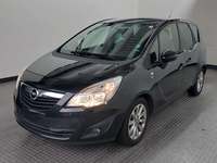 Pogled od napred levo