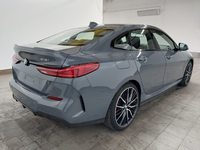 Vue de l’arrière droit