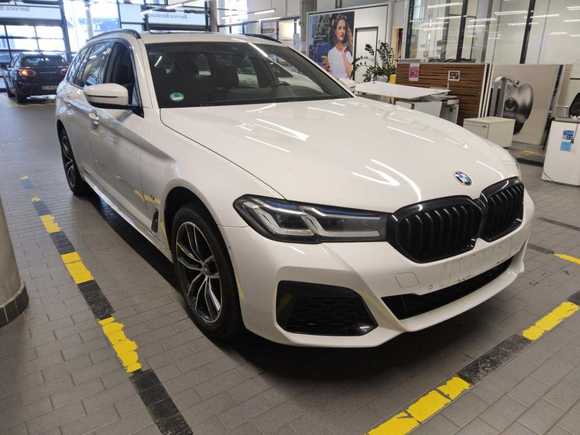 Вид спереди слева