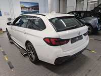 Вид сзади слева