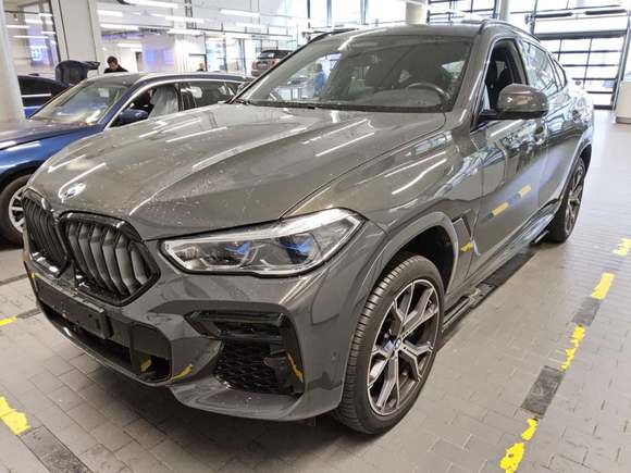 Вид спереди слева