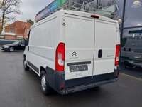 Widok z tyłu po stronie lewej