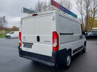 Widok z tyłu po stronie prawej