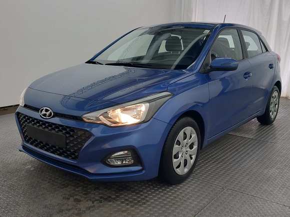 Pogled od napred levo