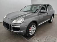 Vue de l’avant gauche