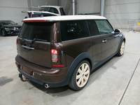 Vue de l’arrière droit