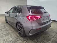 Pogled od pozadi levo