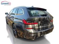 Pogled od pozadi levo