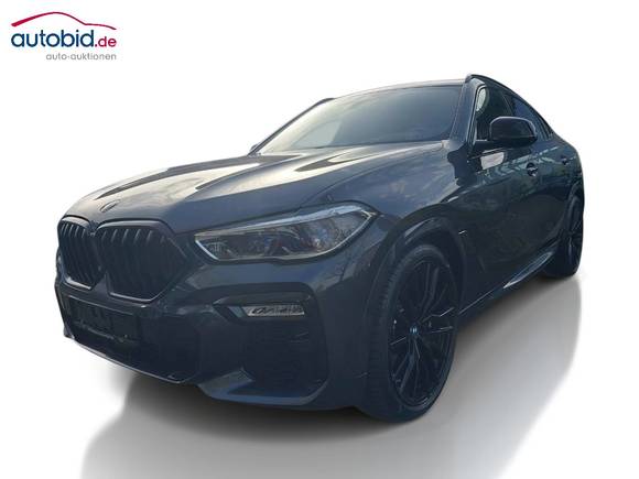 Pogled od napred levo