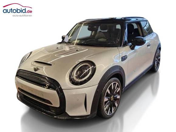 Вид спереди слева