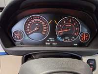 Pohled na přístrojovou desku