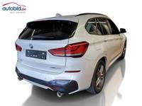 Skats no labās puses aizmugurē