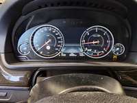 Pohled na přístrojovou desku