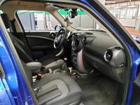 Вид на салон