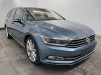 Skats no labās puses priekšā