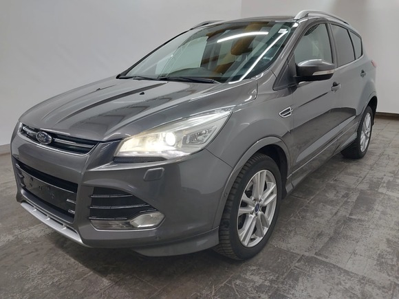 Skats no kreisās puses priekšā