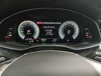 Вид на приборную панель