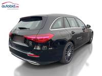 Pogled od pozadi desno